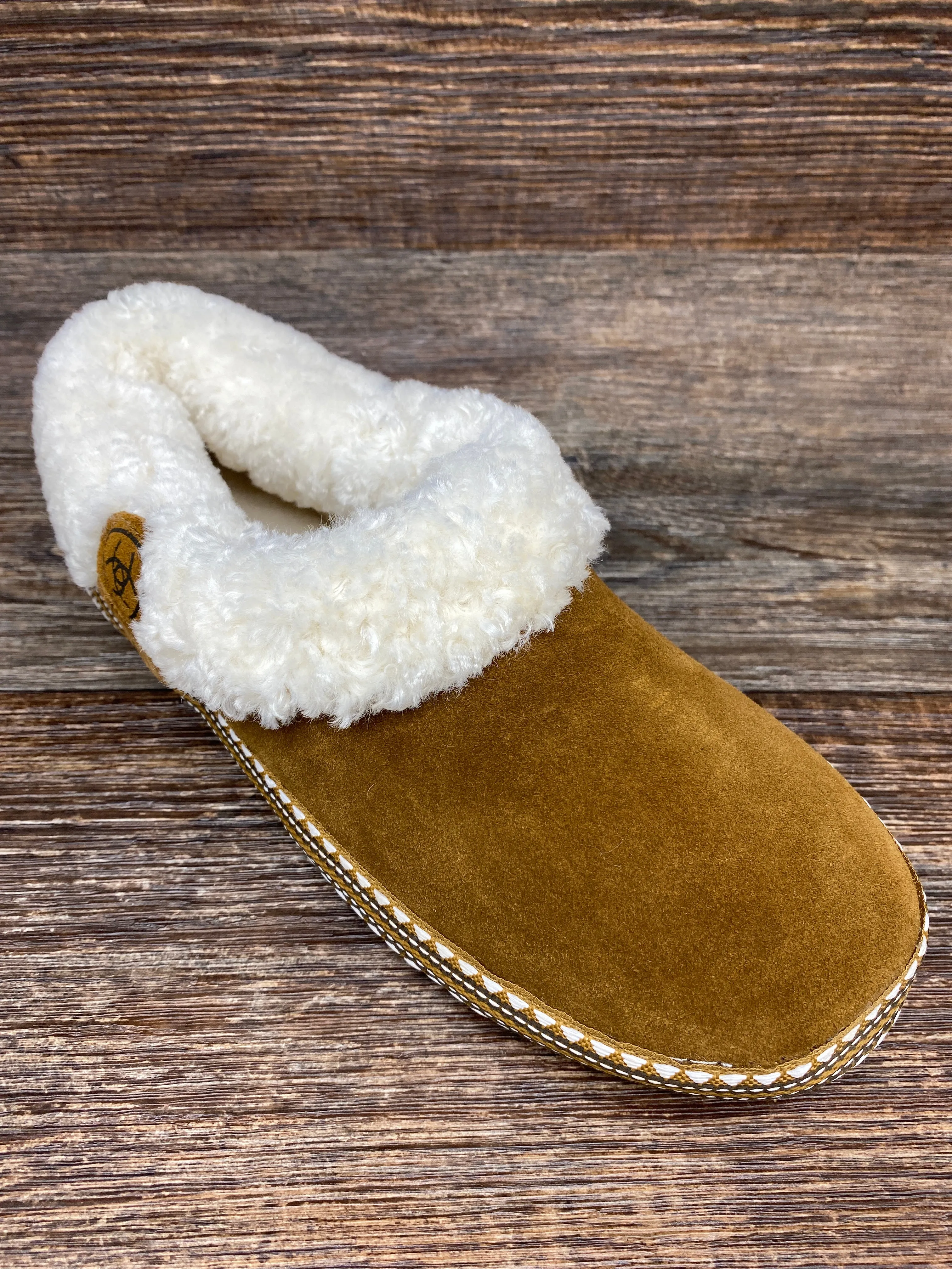 ar2827 Women's Melody Fleece Lined Slipper by Ariat