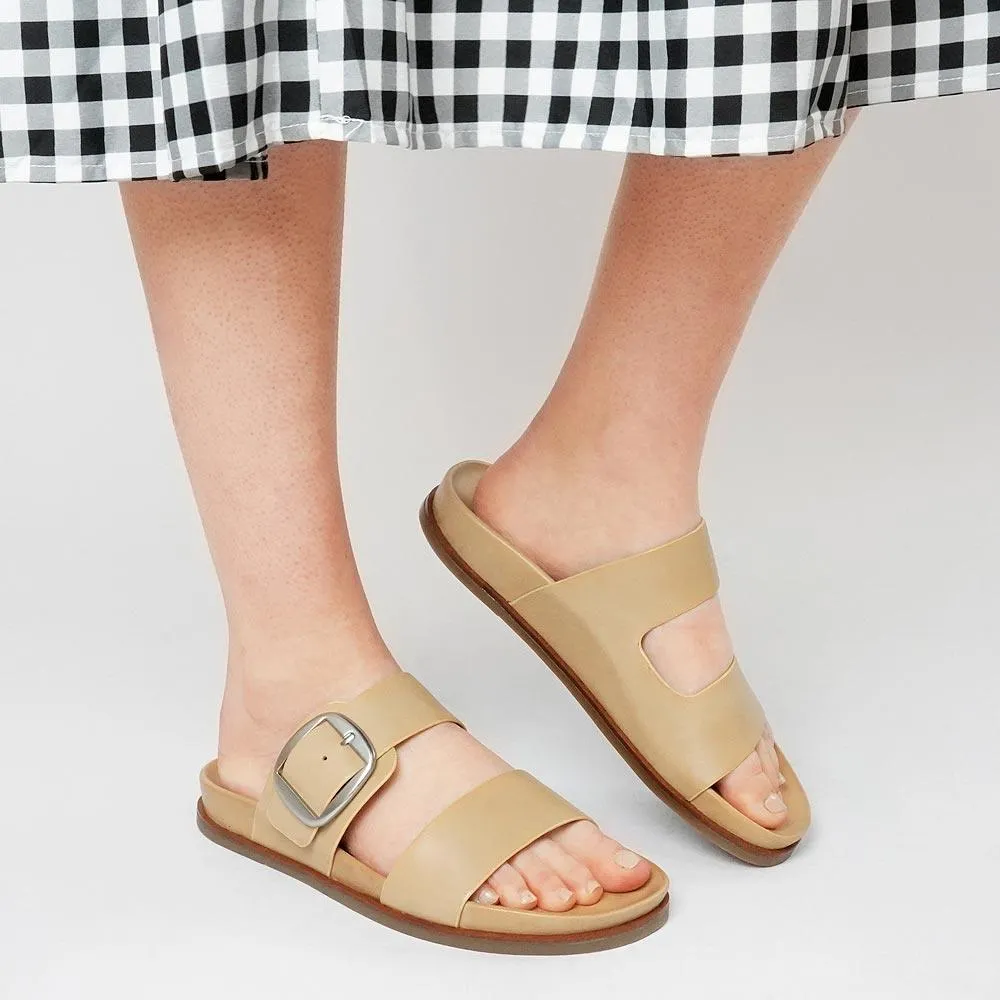 Carafe Tan Leather Slides