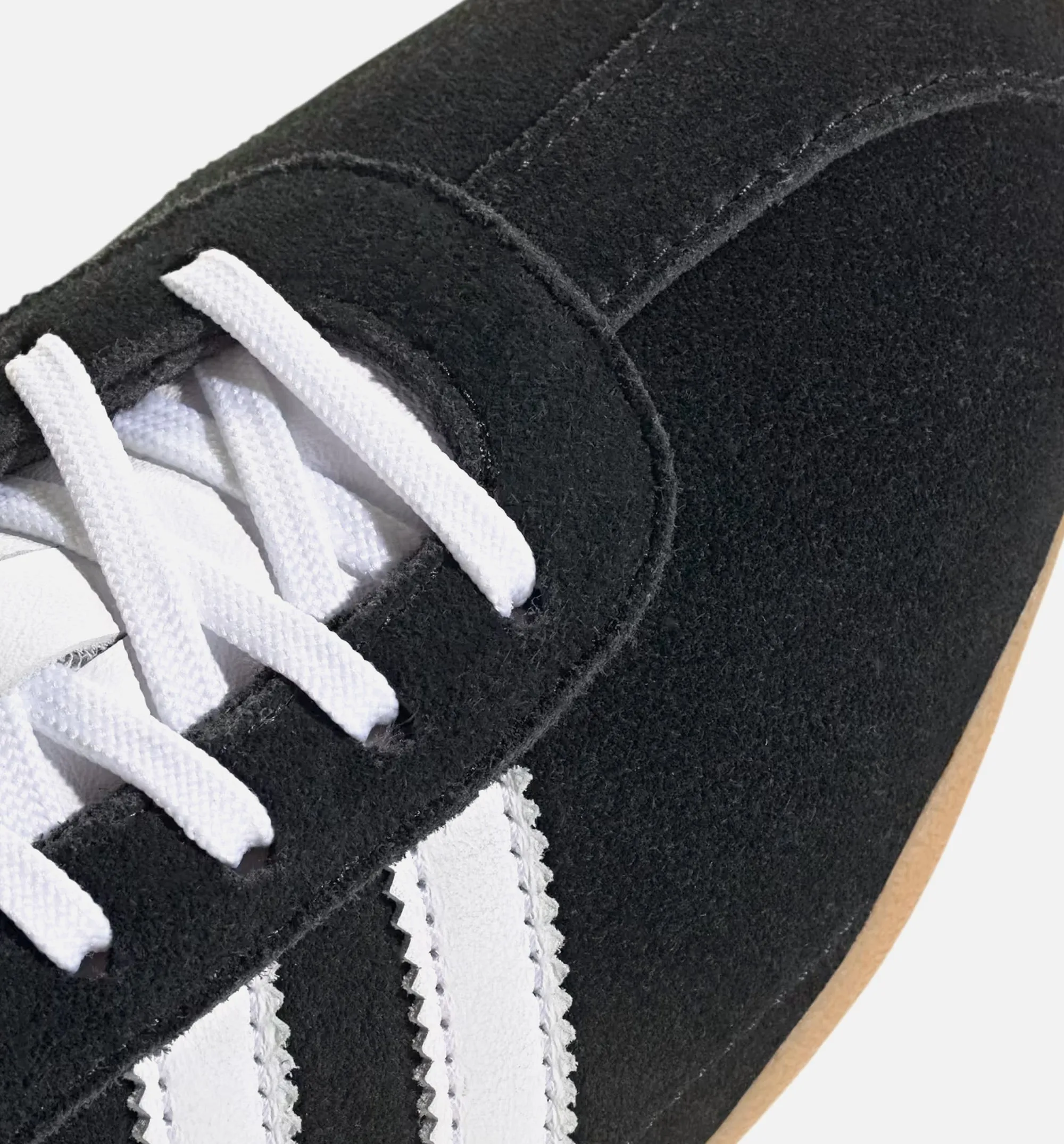 Tokyo Suede Womens Lifestyle Shoe - Black/White/Gum