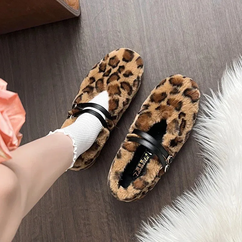 Uniwim 2024 New Designer Mary Janes Fur Flats Women Ankle Double Belt Winter Casual Shoes Plus Size 43 Furry Plush Moccasins for Women